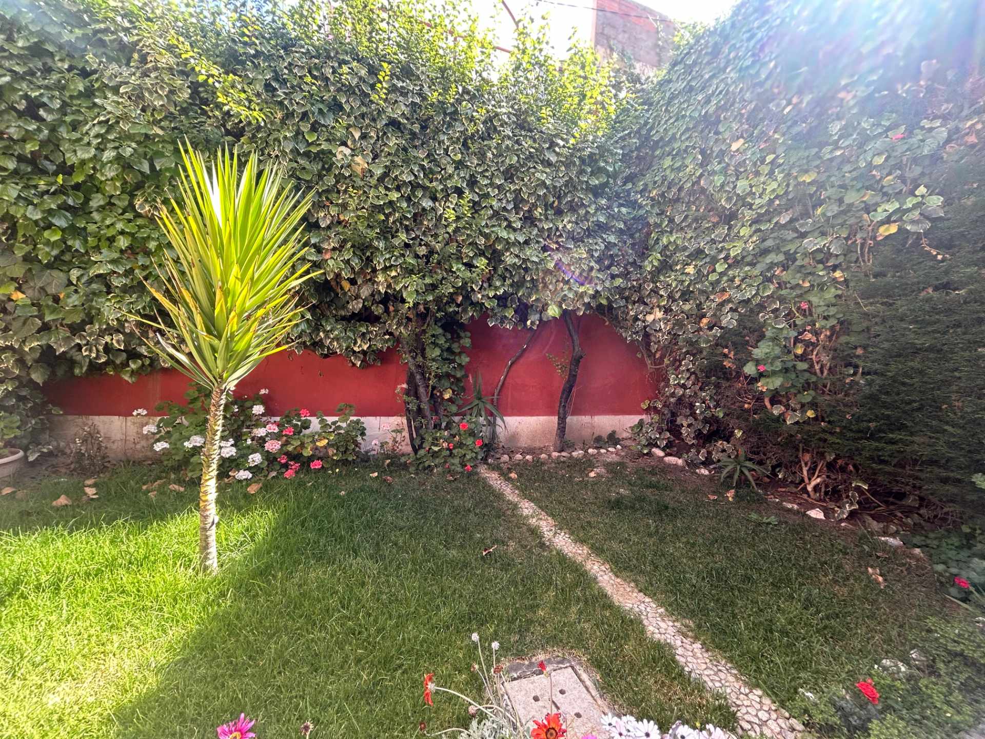 Casa en Miraflores en La Paz 3 dormitorios 3 baños 1 parqueos Foto 2