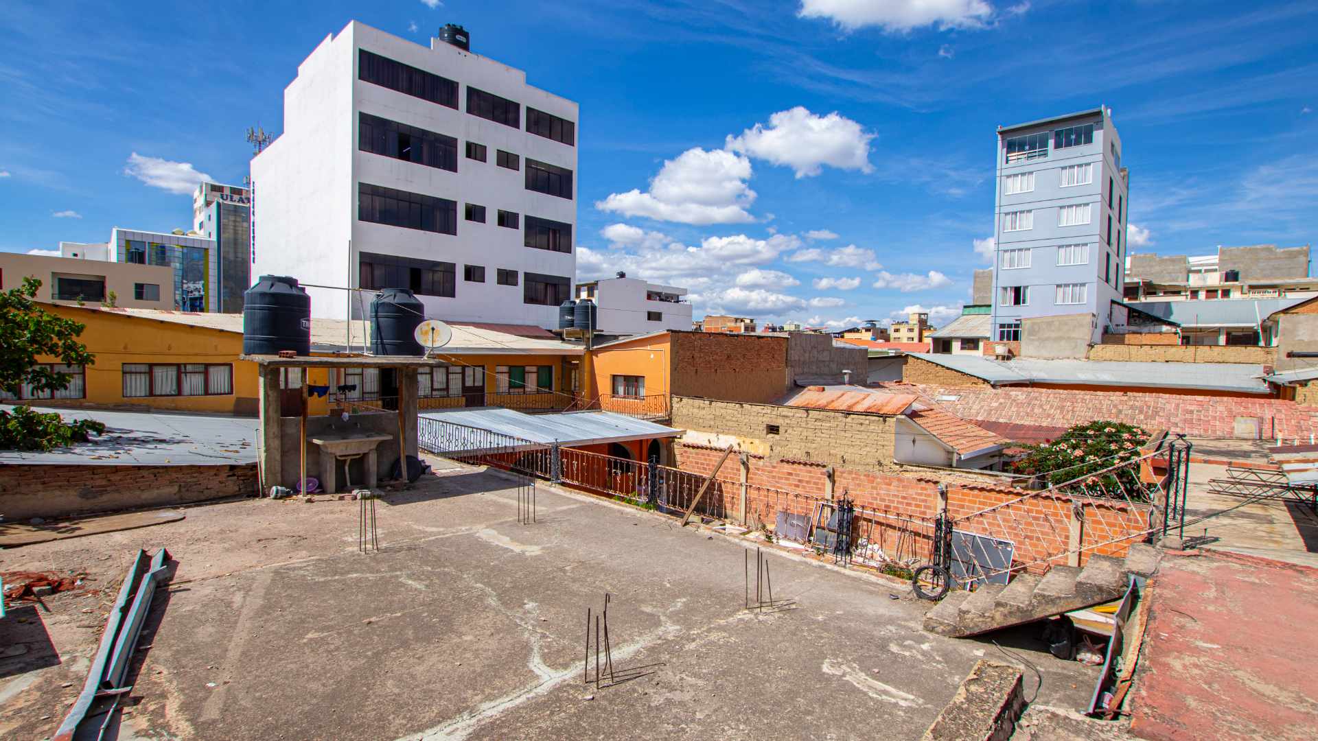 Terreno en VentaC. Ladislao Cabrera entre Av. Oquendo y 16 de Julio- Centro  Foto 6