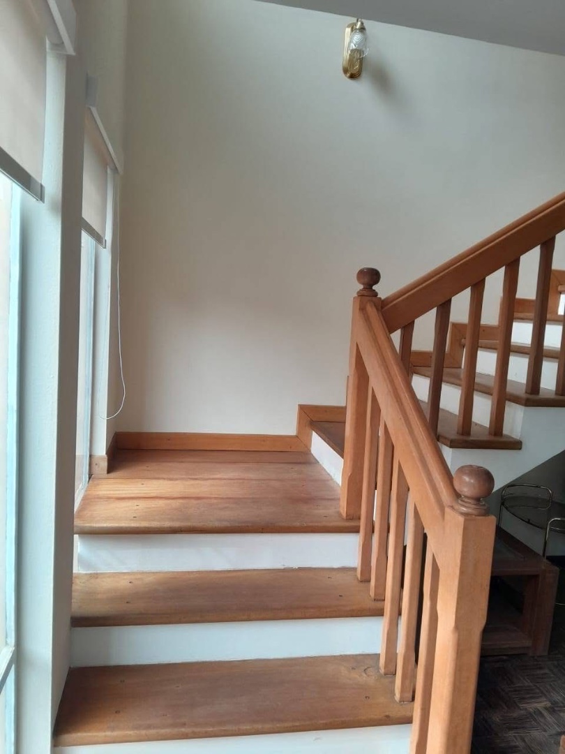 Casa en Alquiler
CASA IMPECABLE 
EN ALQUILER 3 dormitorios 2 baños 3 parqueos Foto 9