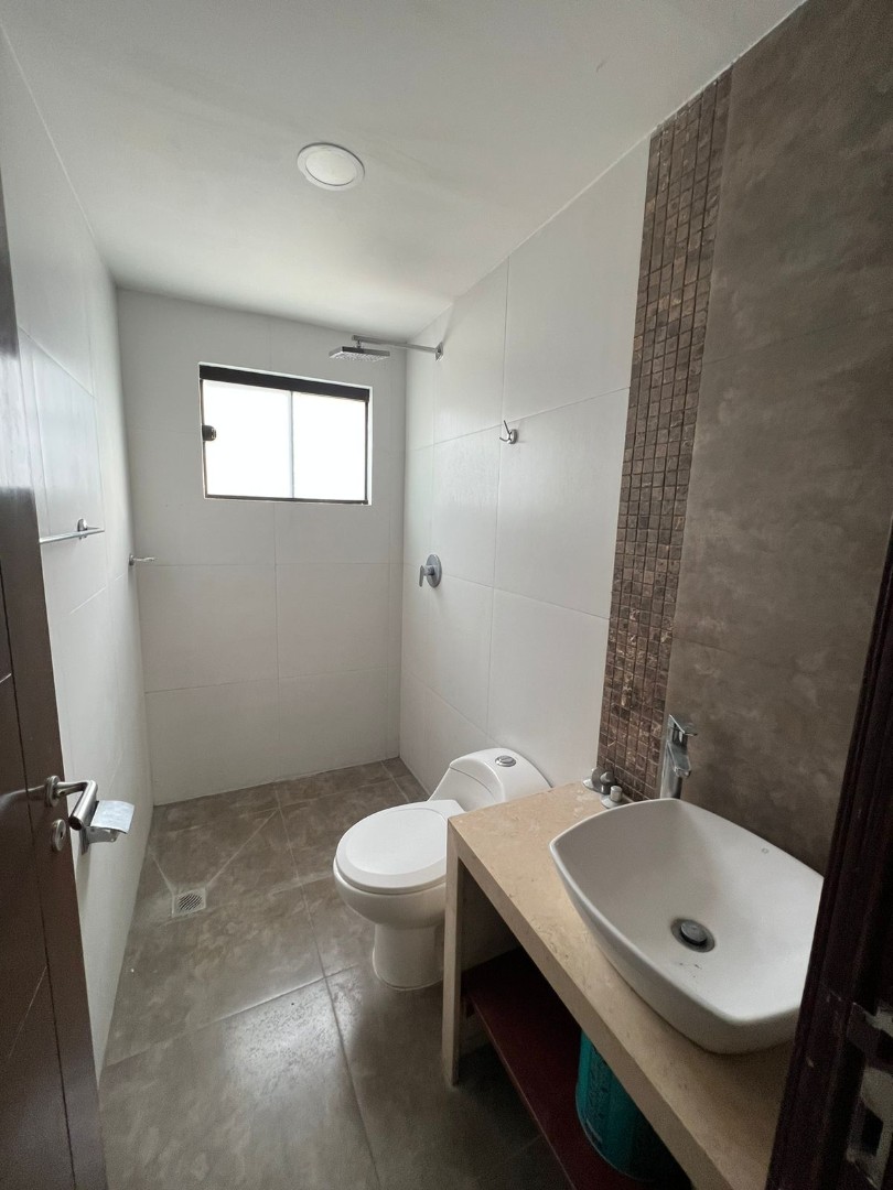 Departamento Zona central Calle tarija esquina Irla zona parque Urbano Foto 10