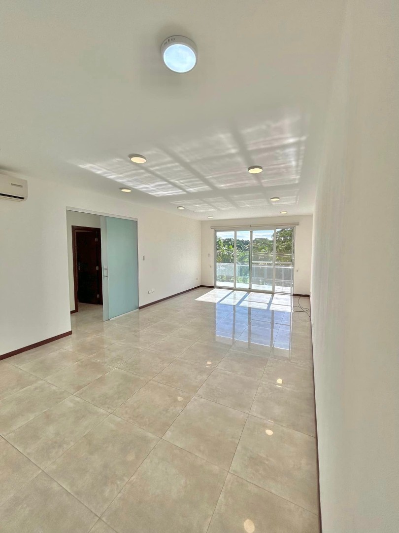 Departamento en Las Palmas en Santa Cruz de la Sierra 2 dormitorios 2 baños 1 parqueos Foto 9