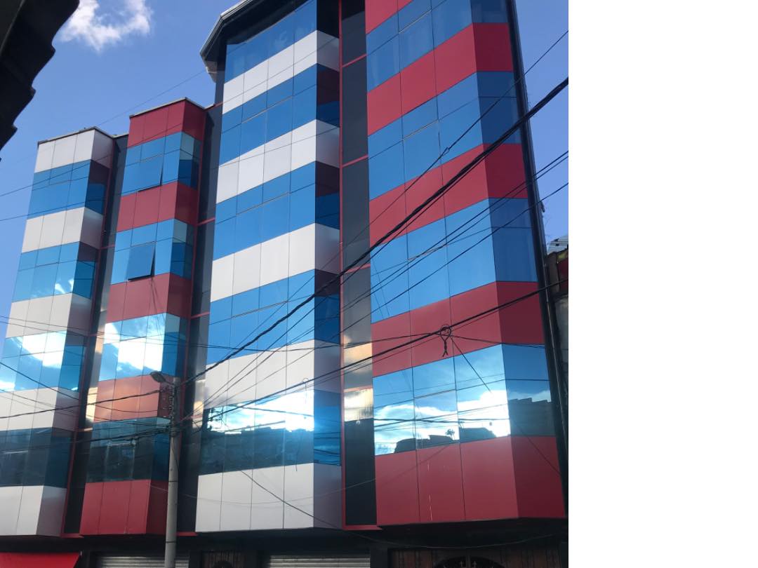 Edificio en VentaALTO SAN PEDRO   CALLLE: JORGE DE LÁ REZA #1581   27 dormitorios 13 baños 10 parqueos Foto 4