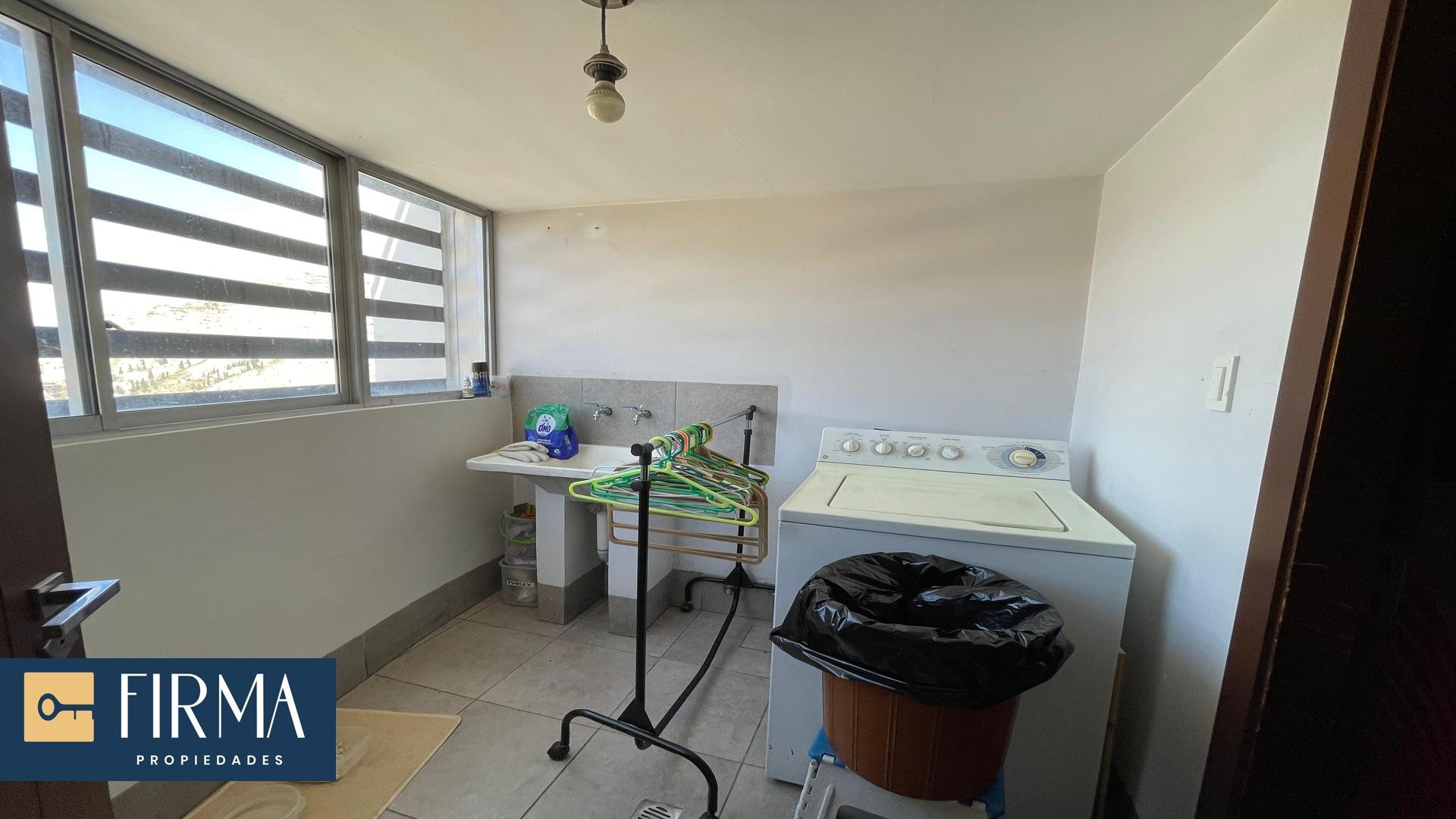 Departamento en Achumani en La Paz 3 dormitorios 4 baños 1 parqueos Foto 6