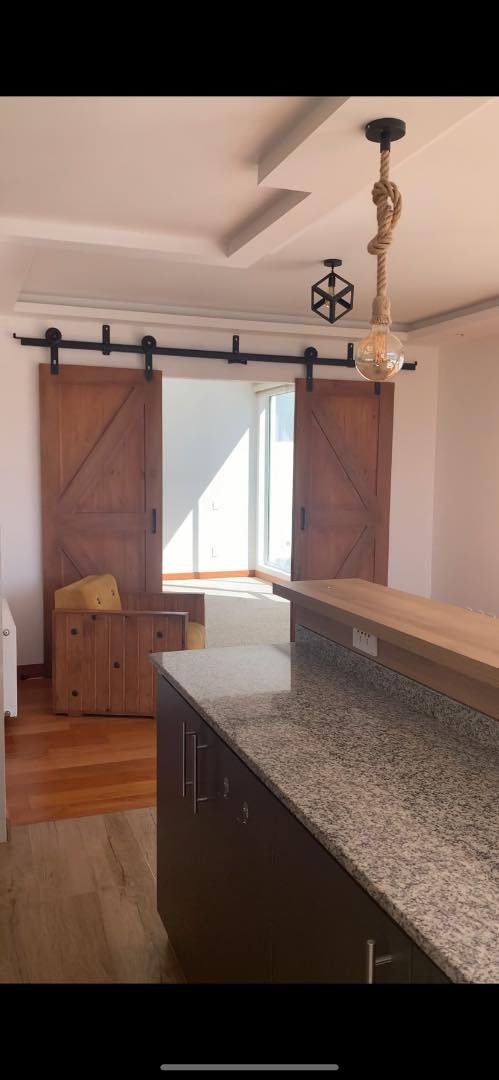 Departamento en AlquilerCota Cota, Urbanización la glorieta final calle A (principal) N 108. Frente a Santorini, Edificio blanco Foto 13