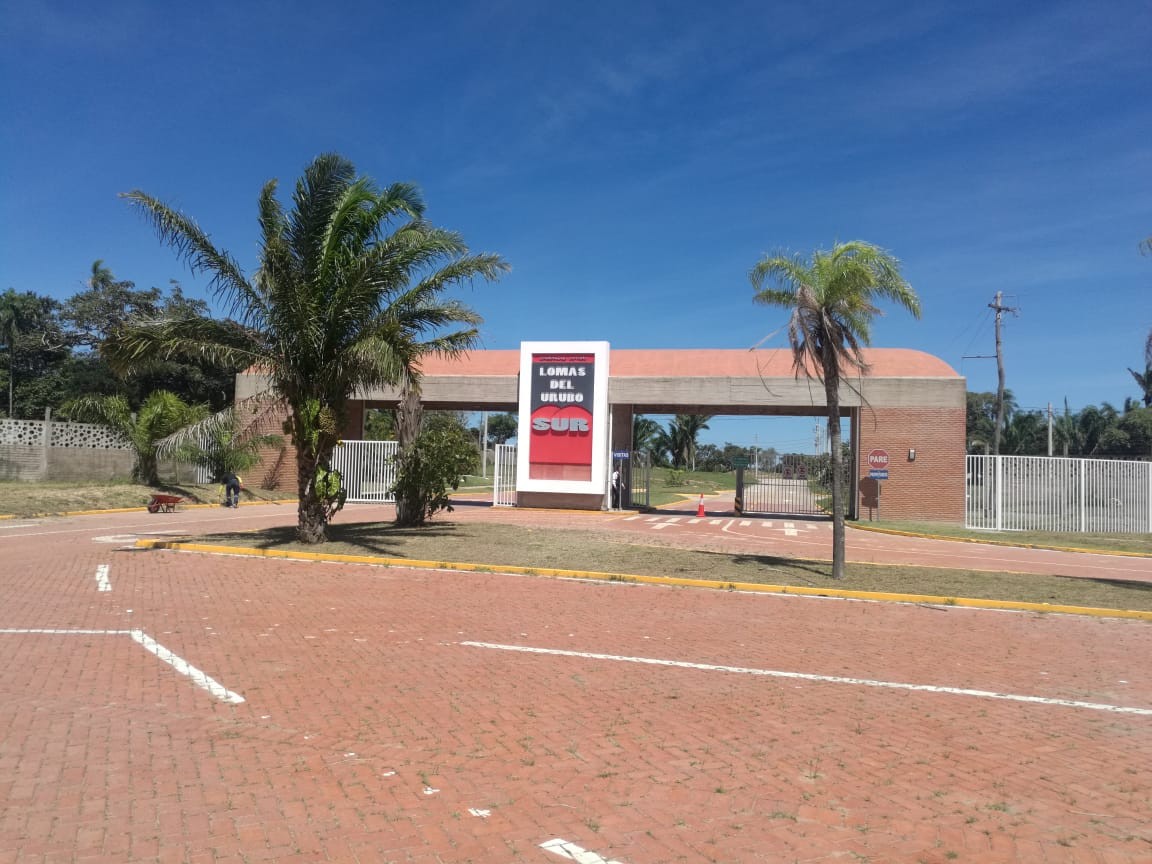 Casa Lomas del Urubó Sur Carretera a Porongo  Foto 21