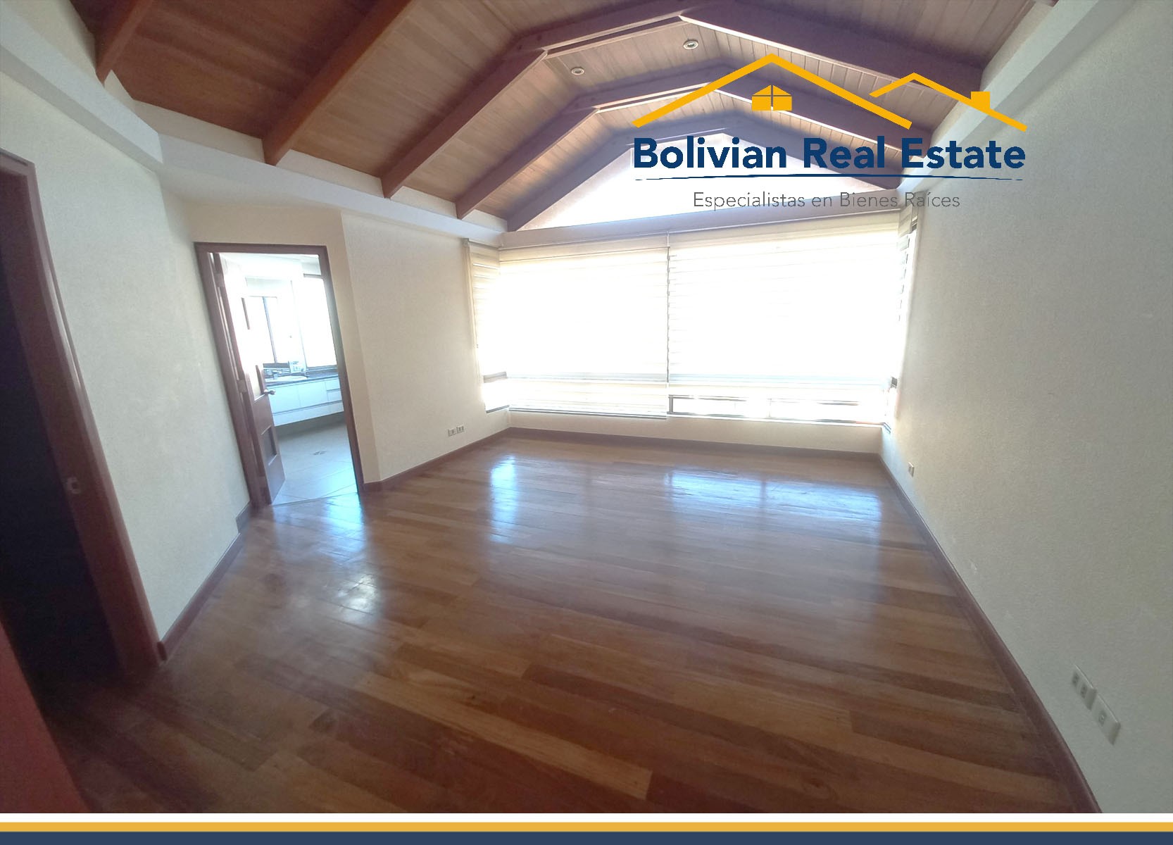 Departamento en AlquilerCALACOTO AV. JULIO PATIÑO PRECIOSO DEPARTAMENTO EN ALQUILER  3 dormitorios 3 baños 2 parqueos Foto 5