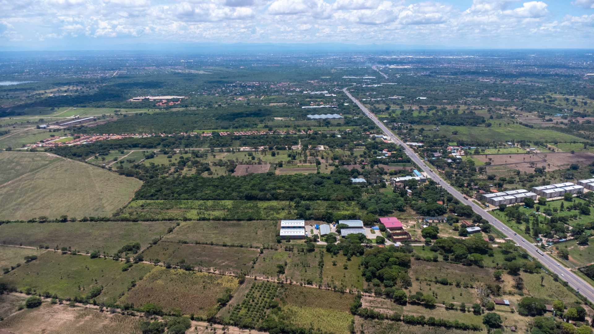 Terreno en VentaSobre la carretera Cotoca Km 12    Foto 12