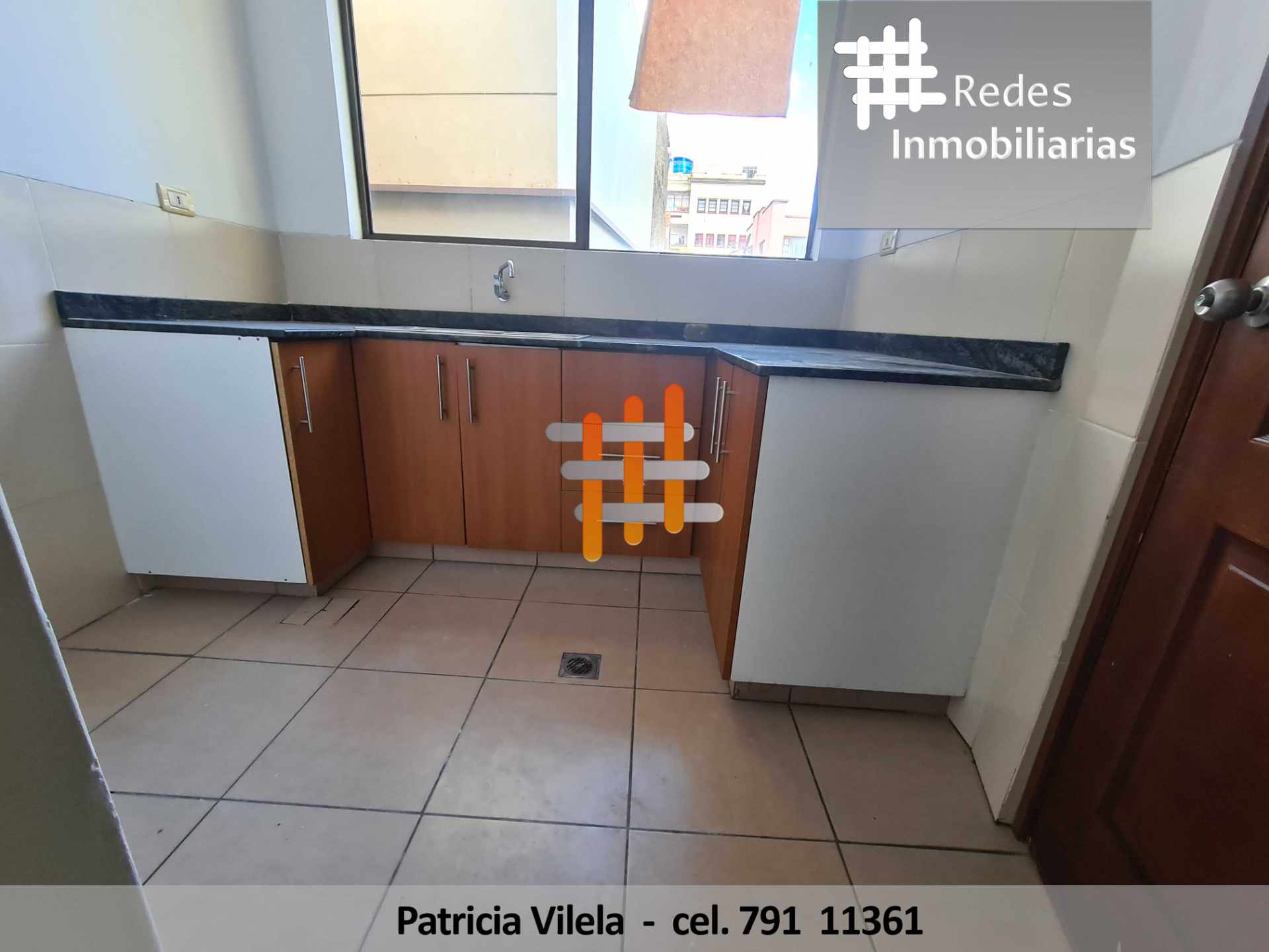 Local comercial en AlquilerLOCAL COMERCIAL EN MIRAFLORES EN ALQUILER   2 baños  Foto 4