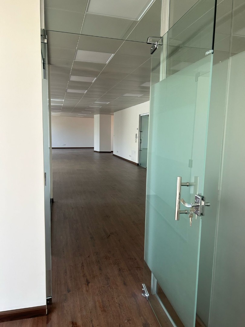 Oficina en AlquilerC A L A C O T O   CENTRAL Foto 4