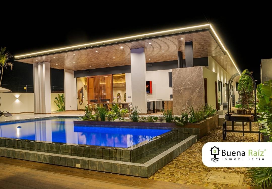 Casa Urubó zona Los Batos (Frente a Salón Emperador) Foto 19