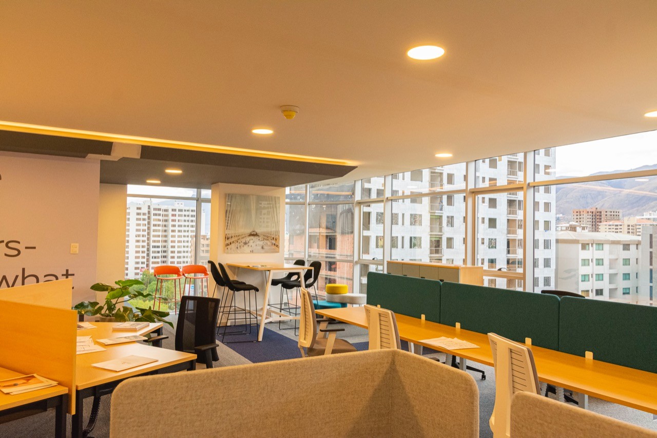 Oficina en VentaOFICINAS EN VENTA - PASEO ARANJUEZ.                                                                                                  
Av. America y Pantaleon Dalence  4 dormitorios 1 baños  Foto 8