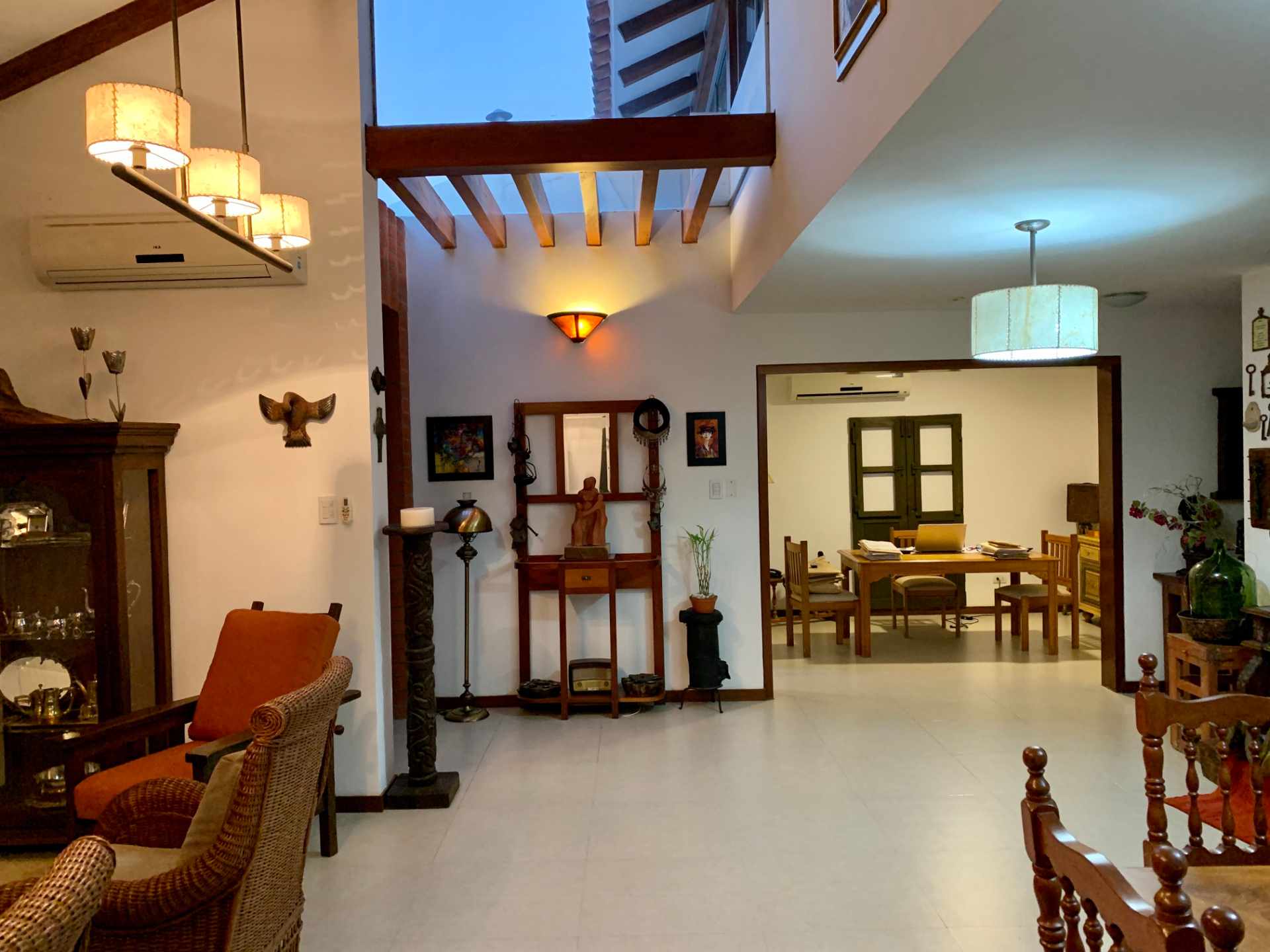 Casa en Las Palmas en Santa Cruz de la Sierra 3 dormitorios 4 baños 2 parqueos Foto 7