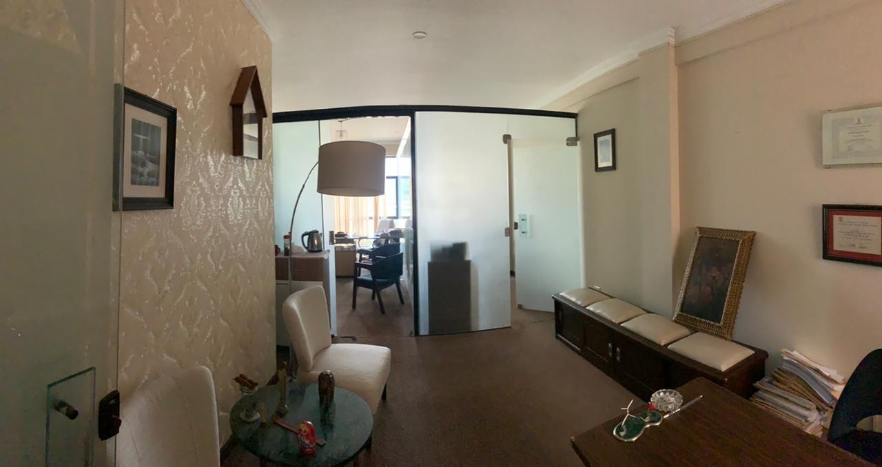 Oficina en Entre 1er y 2do anillo Norte en Santa Cruz de la Sierra 2 dormitorios 1 baños  Foto 9