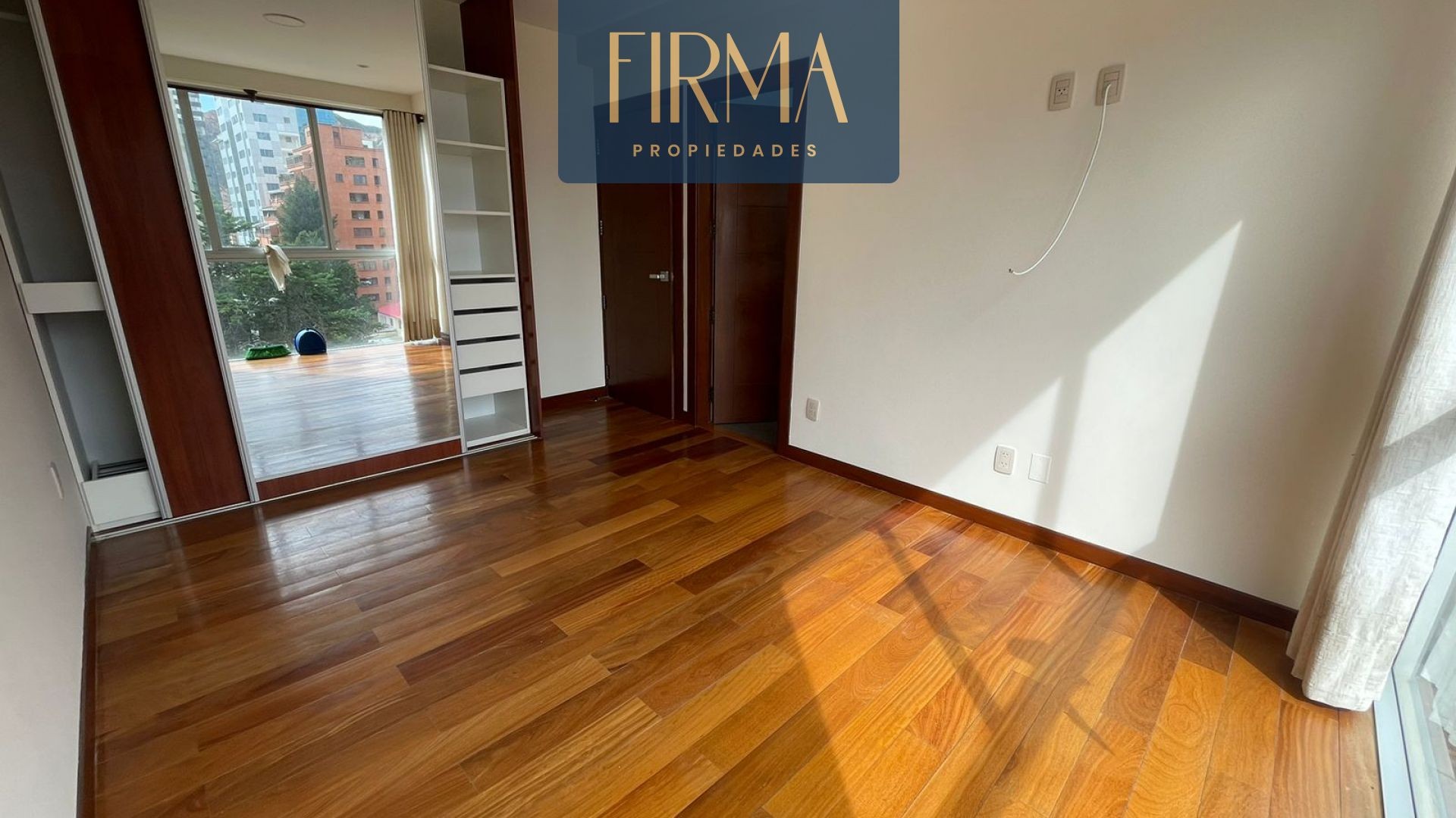 Departamento en AlquilerDEPARTAMENTO EN ALQUILER EN CALACOTO 2 dormitorios 3 baños 1 parqueos Foto 5