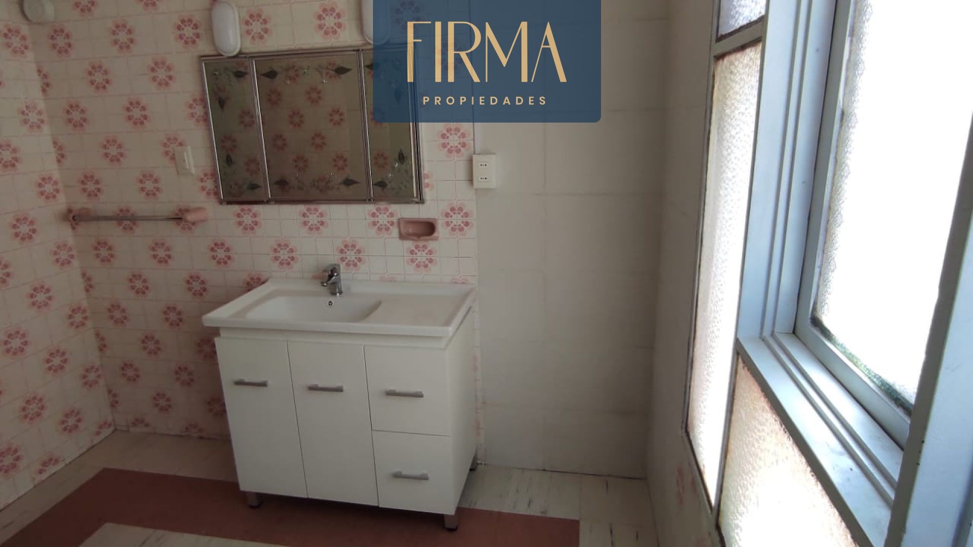 Casa en Achumani en La Paz 4 dormitorios 4 baños 2 parqueos Foto 17