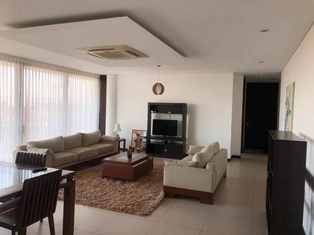 Departamento en AlquilerNorte Av. Banzer y 6to anillo 4 dormitorios 3 baños 1 parqueos Foto 1
