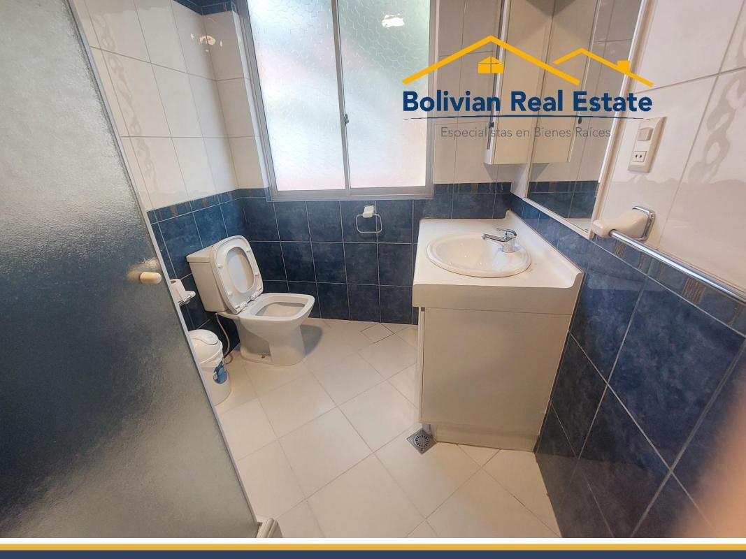 Casa en Calacoto en La Paz 4 dormitorios 3 baños 2 parqueos Foto 16
