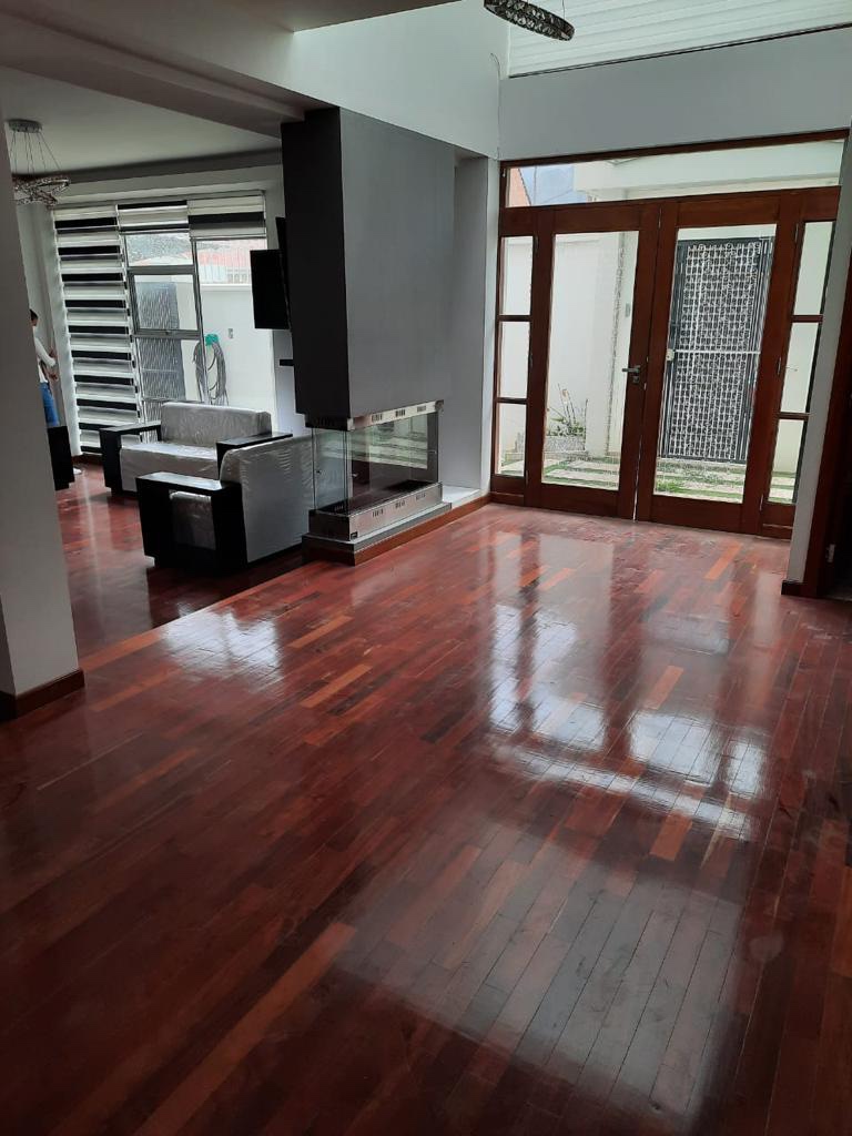 Casa en El Pedregal en La Paz 4 dormitorios 4 baños  Foto 17