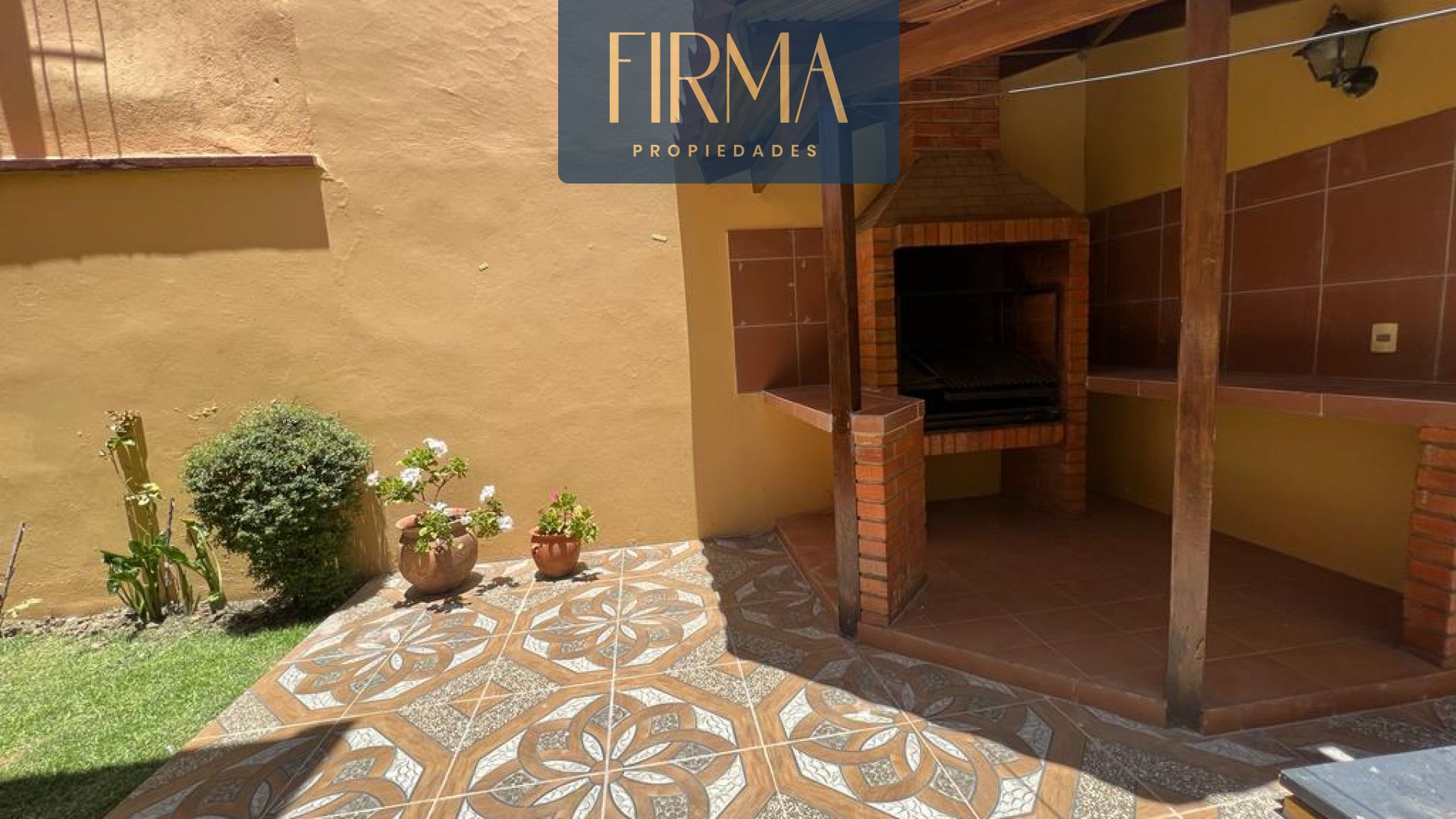 Casa en AlquilerALQUILA ESTA CASA  EN SAN MIGUEL 3 dormitorios 4 baños 2 parqueos Foto 6