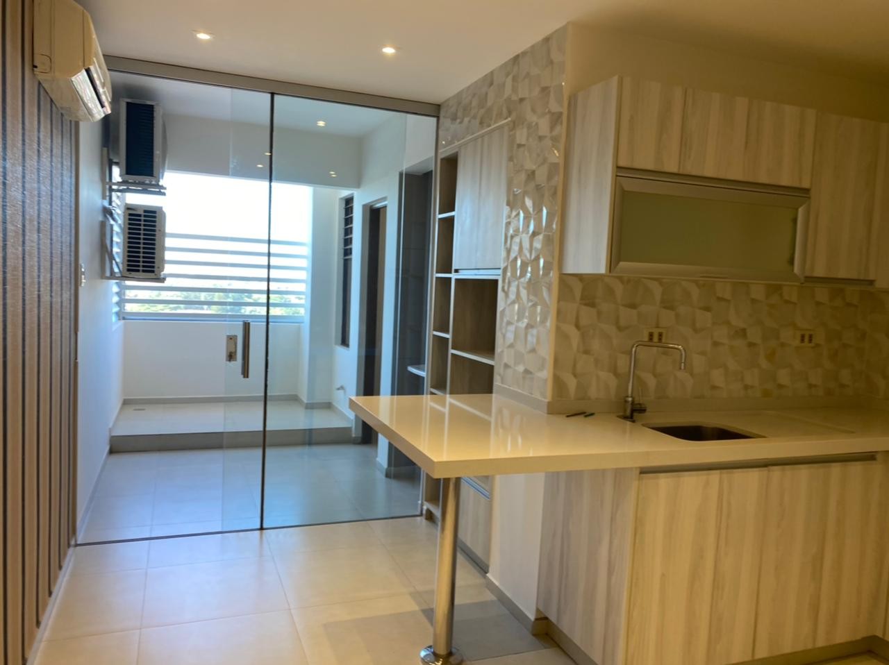 Departamento en Entre 3er y 4to anillo Norte en Santa Cruz de la Sierra 3 dormitorios 3 baños 2 parqueos Foto 3