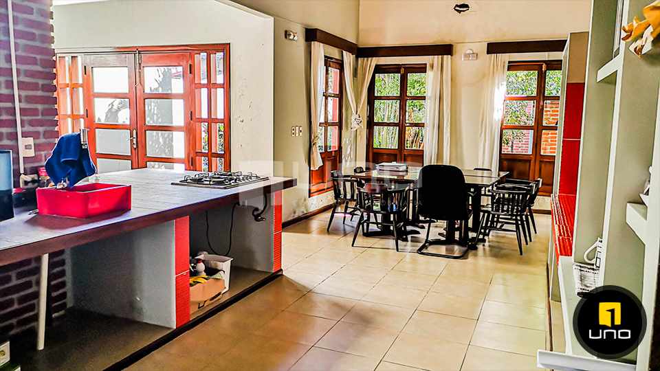 Casa en VentaAMPLIA CASA SOLO PARA OFICINA ZONA NORTE AV. BENI 5TO ANILLO Foto 4