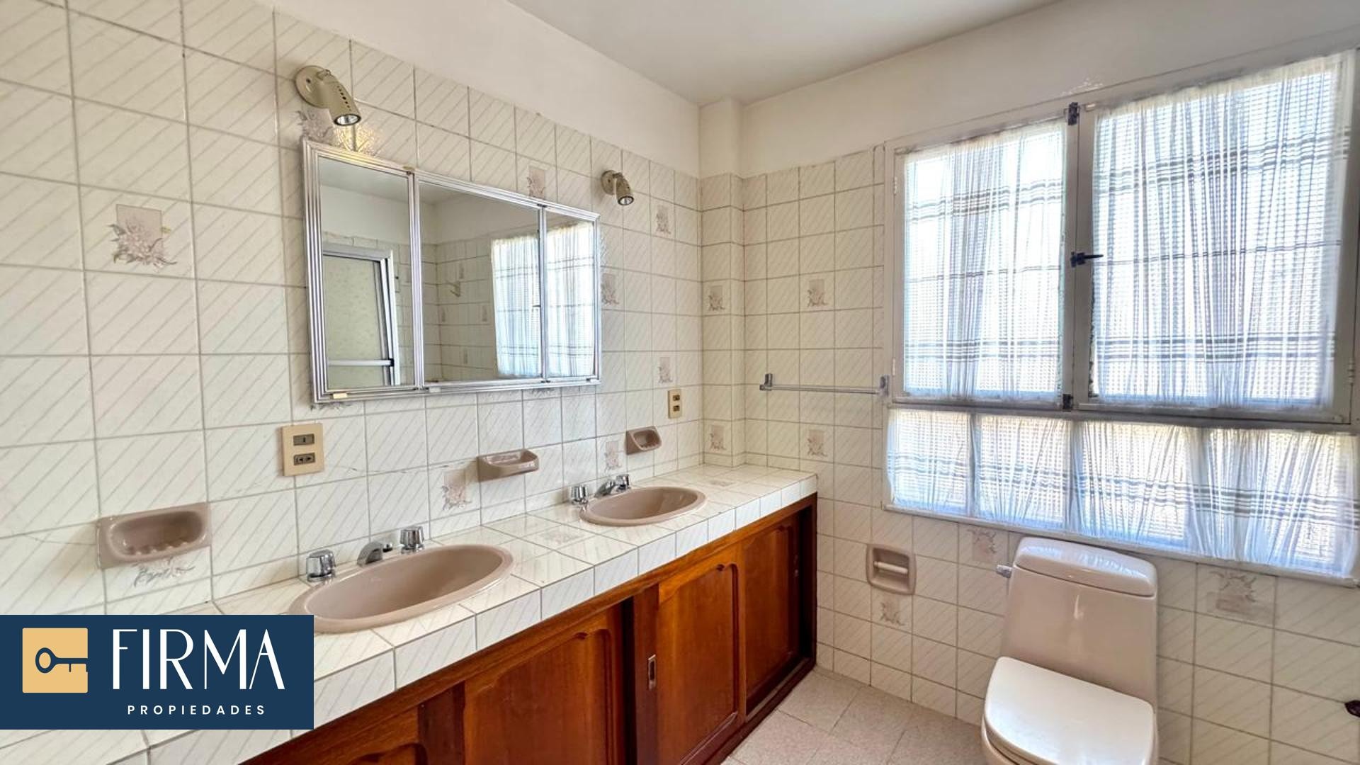 Casa en AlquilerCASA EN ALQUILER, MESETA DE ACHUMANI 4 dormitorios 4 baños 3 parqueos Foto 13