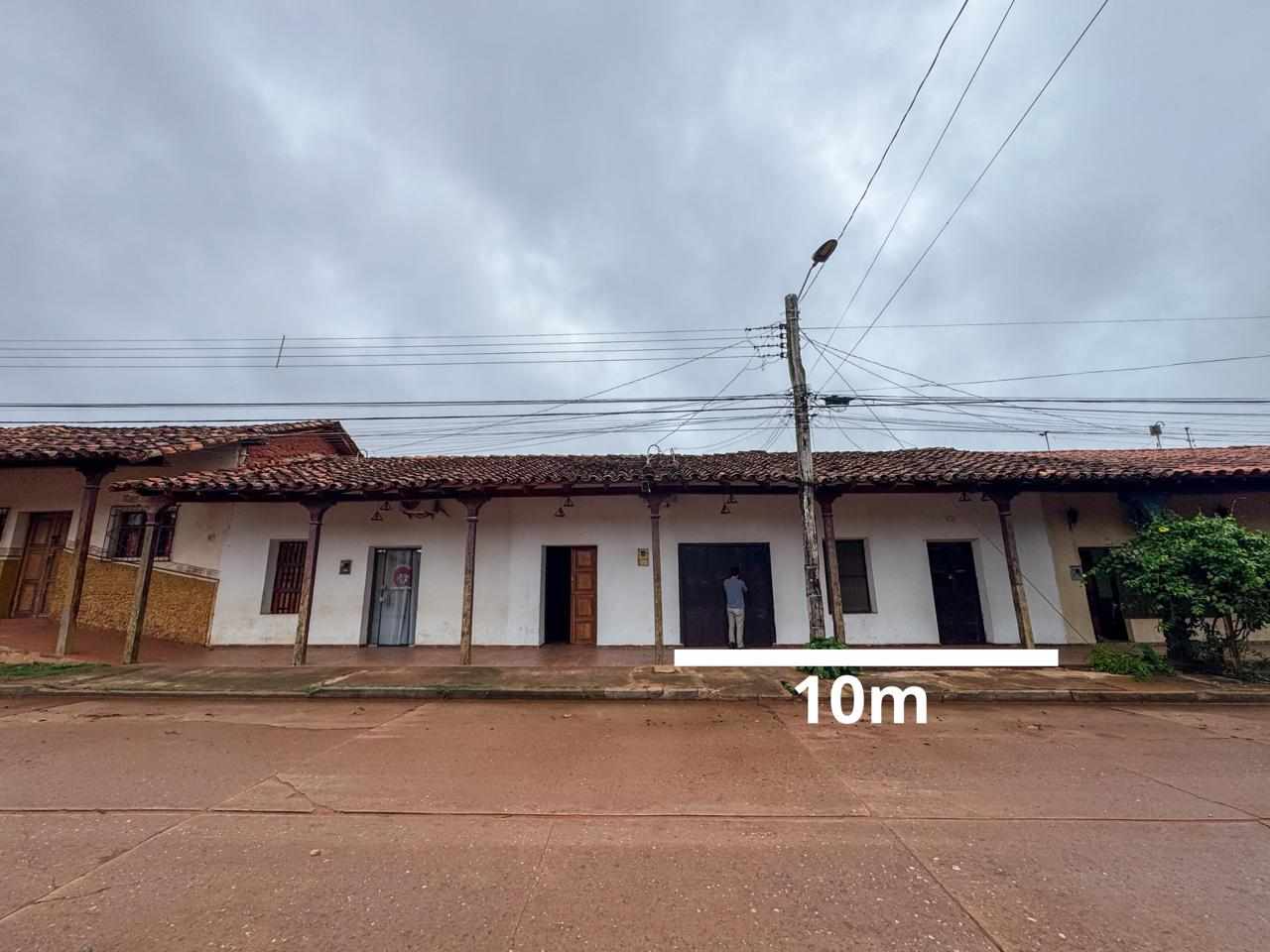 Casa en VentaSan Ignacio de Velasco, media cuadra de la plaza principal 3 dormitorios 3 baños 1 parqueos Foto 4