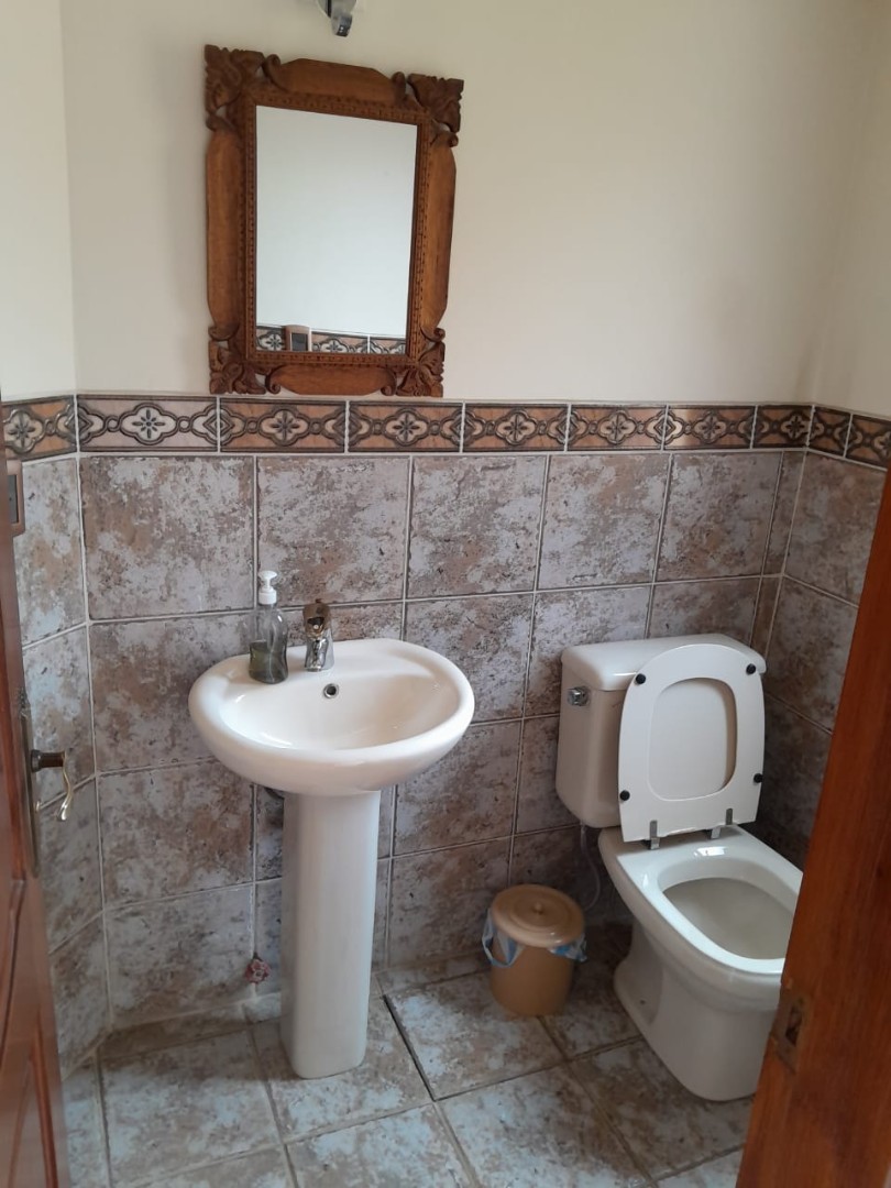 Casa en Achumani en La Paz 3 dormitorios 4 baños 5 parqueos Foto 7