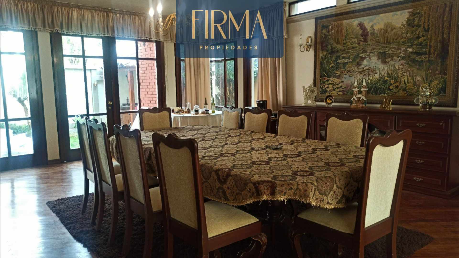 Casa en Calacoto en La Paz 4 dormitorios 5 baños 3 parqueos Foto 9