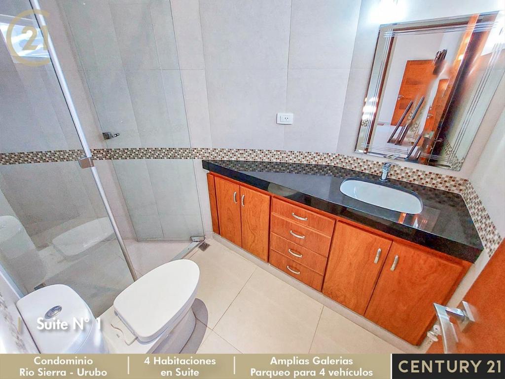 Casa en Urubó en Santa Cruz de la Sierra 4 dormitorios 5 baños 4 parqueos Foto 18