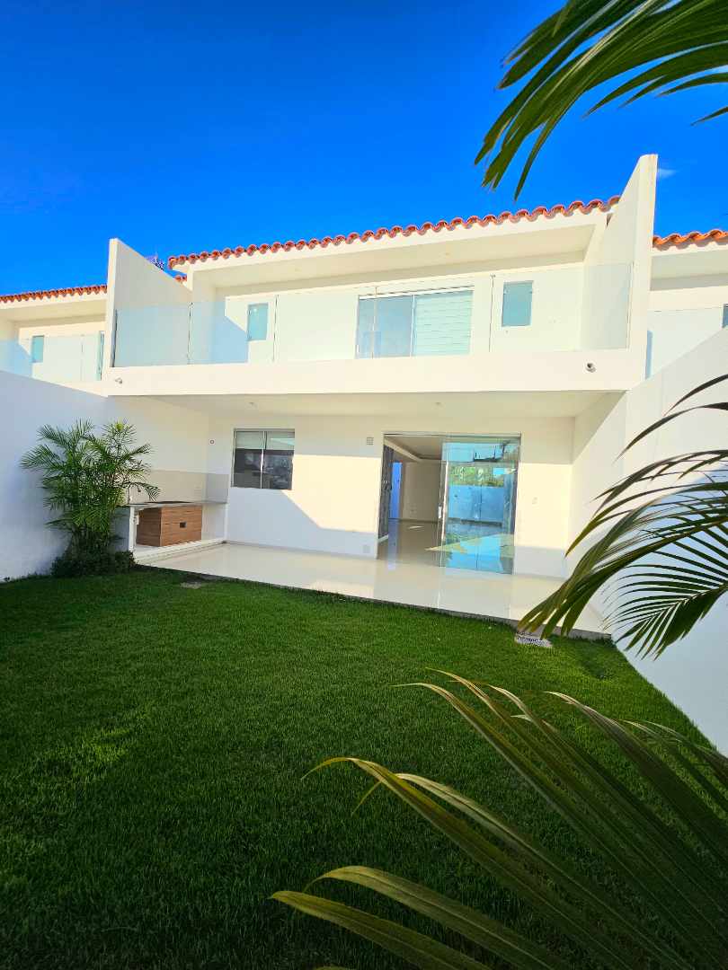 Casa en Urubó en Santa Cruz de la Sierra 3 dormitorios 4 baños 2 parqueos Foto 17
