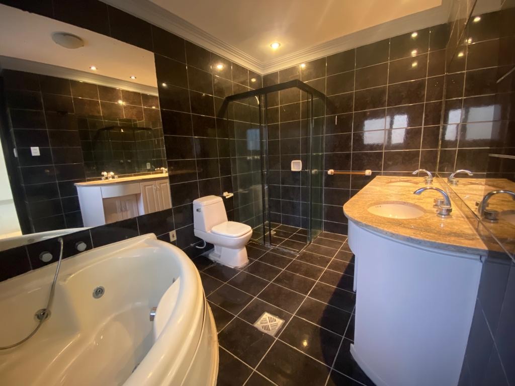 En Alquiler a $us 1,800 Foto 11