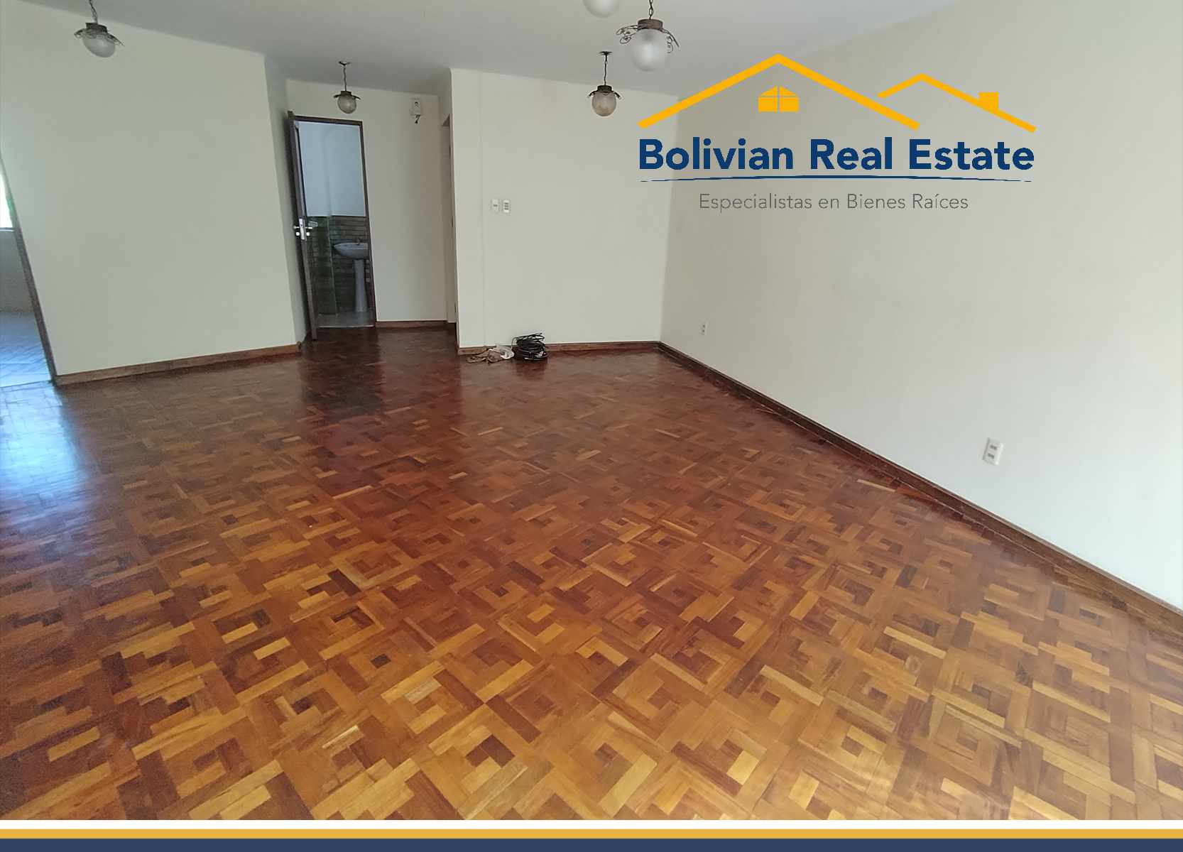 Departamento en VentaSEGUENCOMA AV. HUGO ERNEST FRENTE COLEGIO SAN IGNACIO 3 dormitorios 2 baños  Foto 2