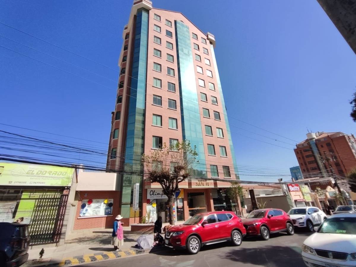 Departamento en San Miguel en La Paz 4 dormitorios 5 baños 1 parqueos Foto 10
