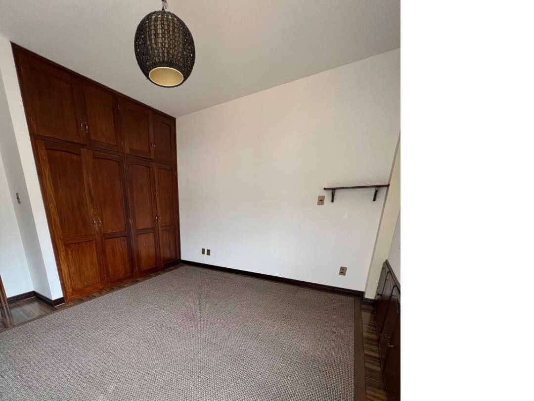 Casa en Achumani en La Paz 5 dormitorios 5 baños 2 parqueos Foto 32