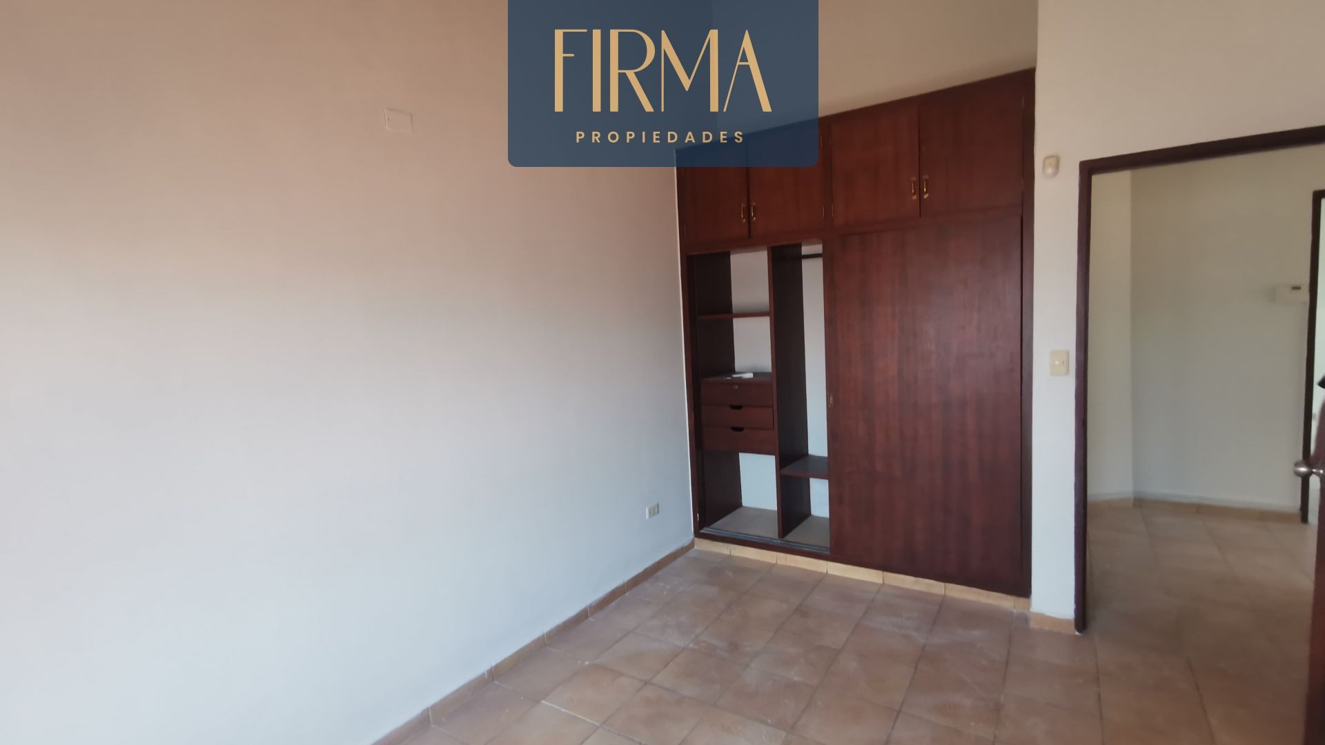 Casa en AlquilerAV BENI ENTRE 4to y 5to ANILLO, ZONA NORTE Foto 3