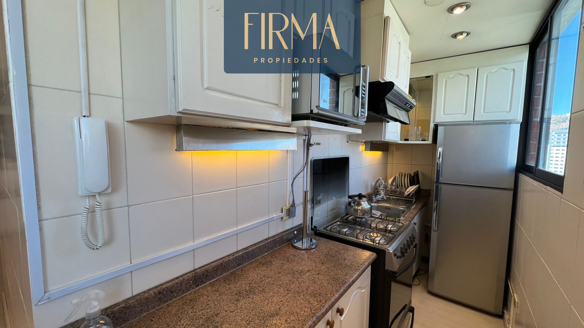 Departamento DEPARTAMENTO EN ANTICRETICO AMOBLADO EN AV. 6 DE AGOSTO Foto 5