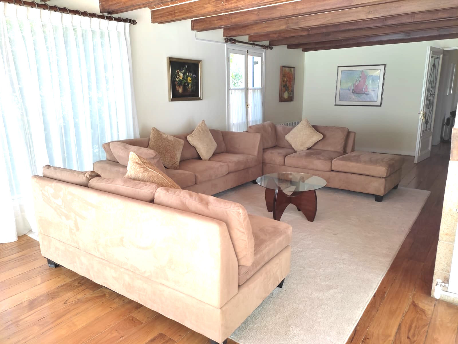 Casa en AlquilerARANJUEZ, urban. cerrada 4 dormitorios 5 baños 4 parqueos Foto 3