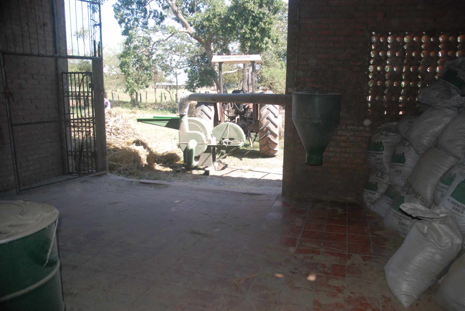 Quinta propiedad agrícola en Venta A 20mn de Warnes  vendo una Hermosa  Lecheria productiva  de 56ha  Foto 17