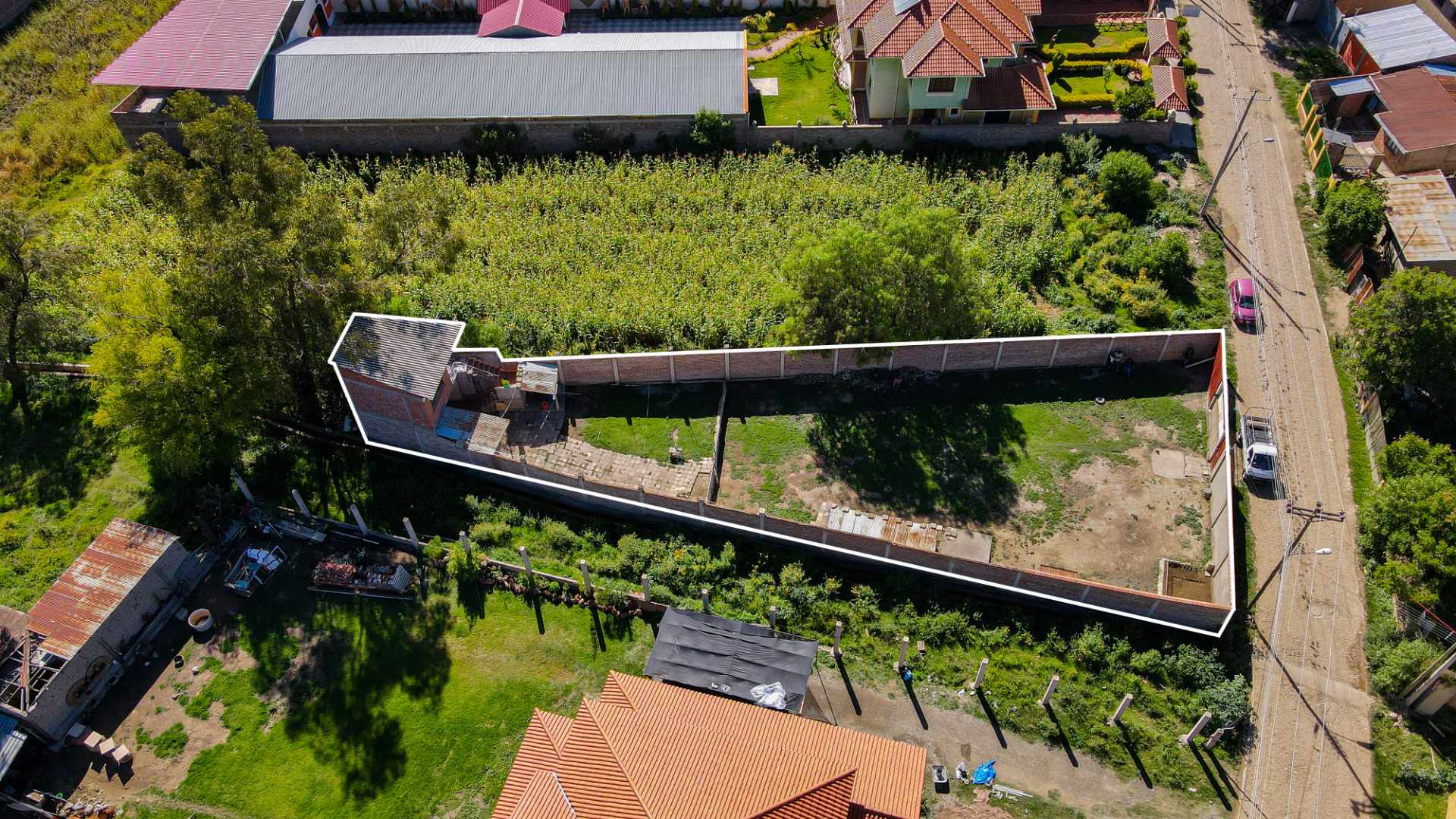 Terreno S/N A pasos de la Av. Elias Meneses - a 1 km de la Tranca Piñami - Quillacollo Foto 3