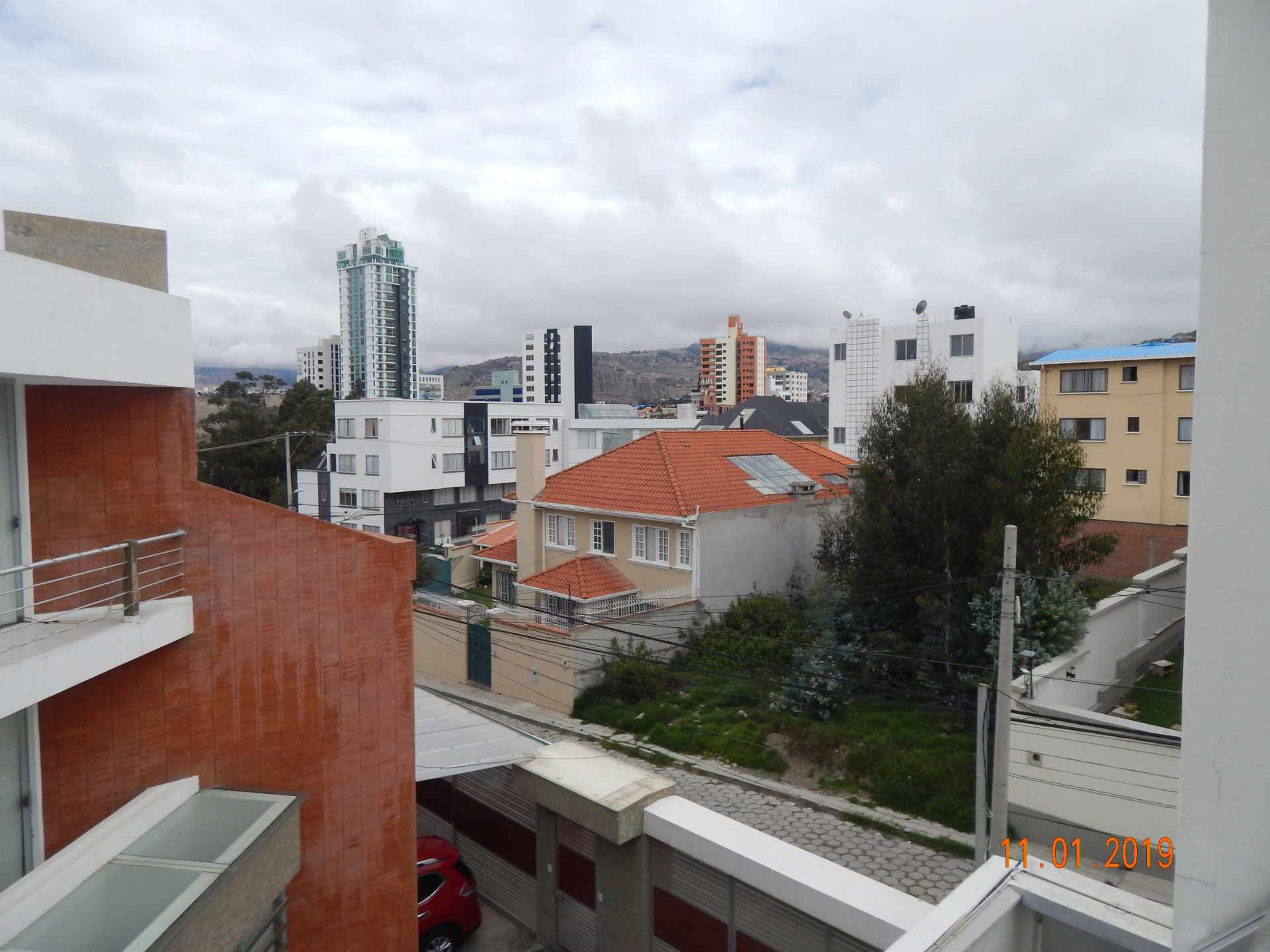Casa en Calacoto en La Paz 6 dormitorios 8 baños 4 parqueos Foto 26