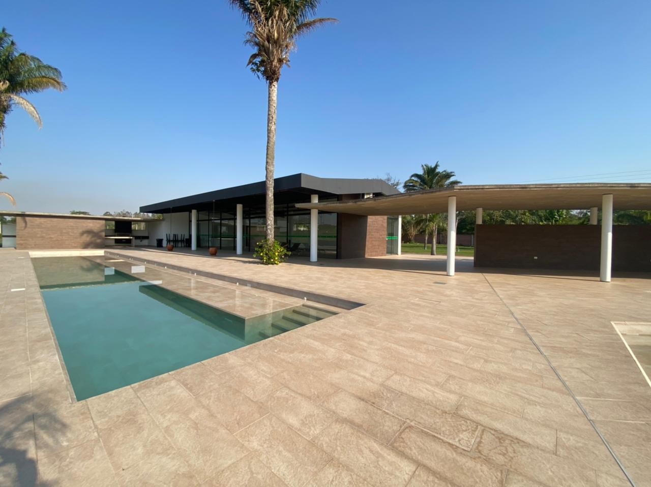 Casa en VentaCasa en venta  3 dormitorios 6 baños 4 parqueos Foto 18