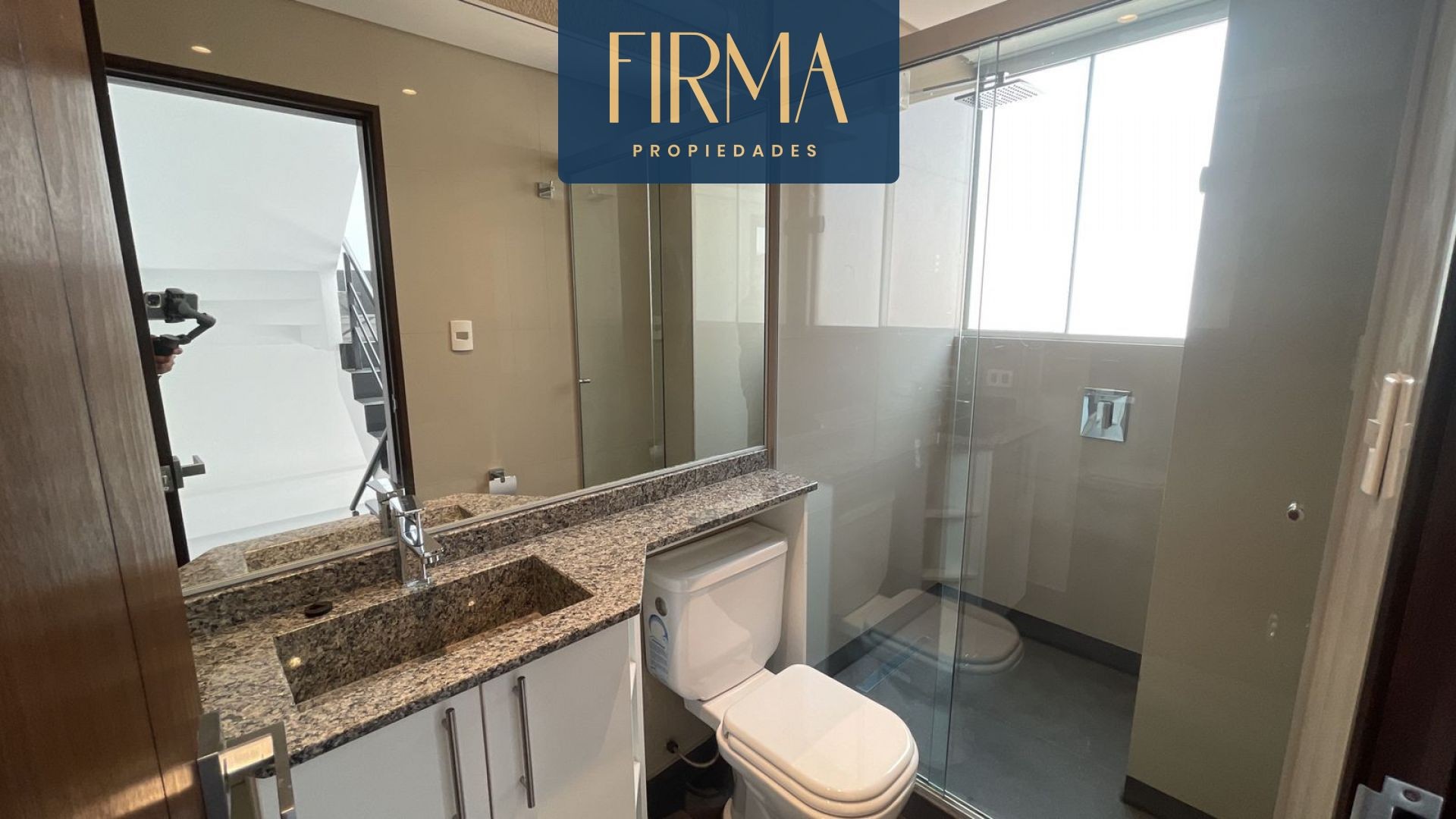 Casa en Irpavi en La Paz 3 dormitorios 4 baños 2 parqueos Foto 13