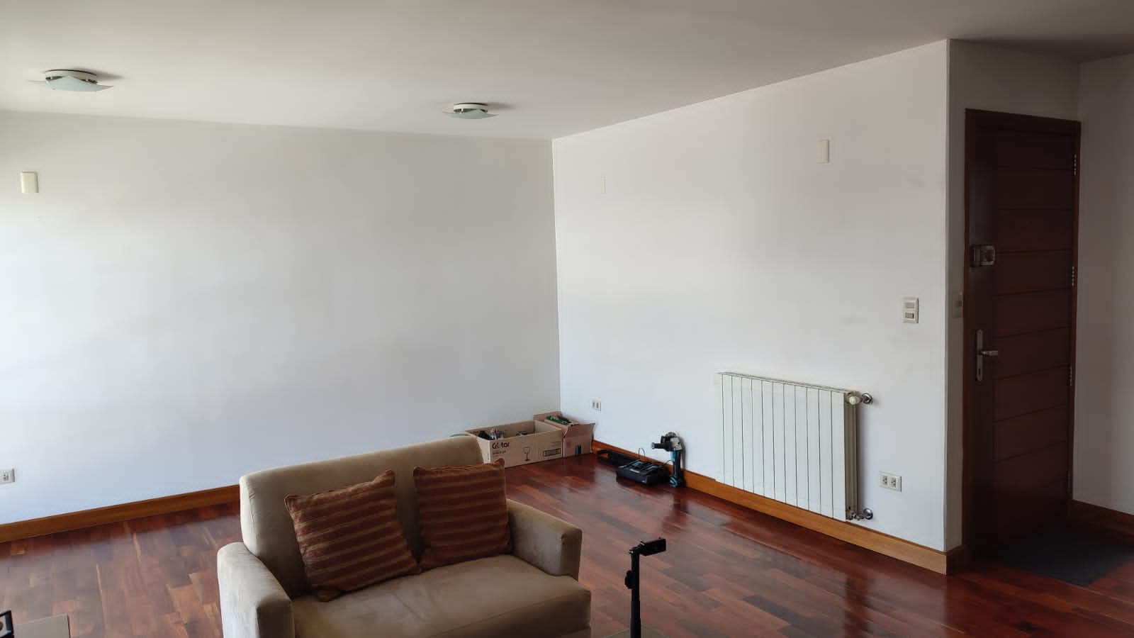 Departamento en VentaAV. COSTANERA 3 dormitorios 4 baños 1 parqueos Foto 10