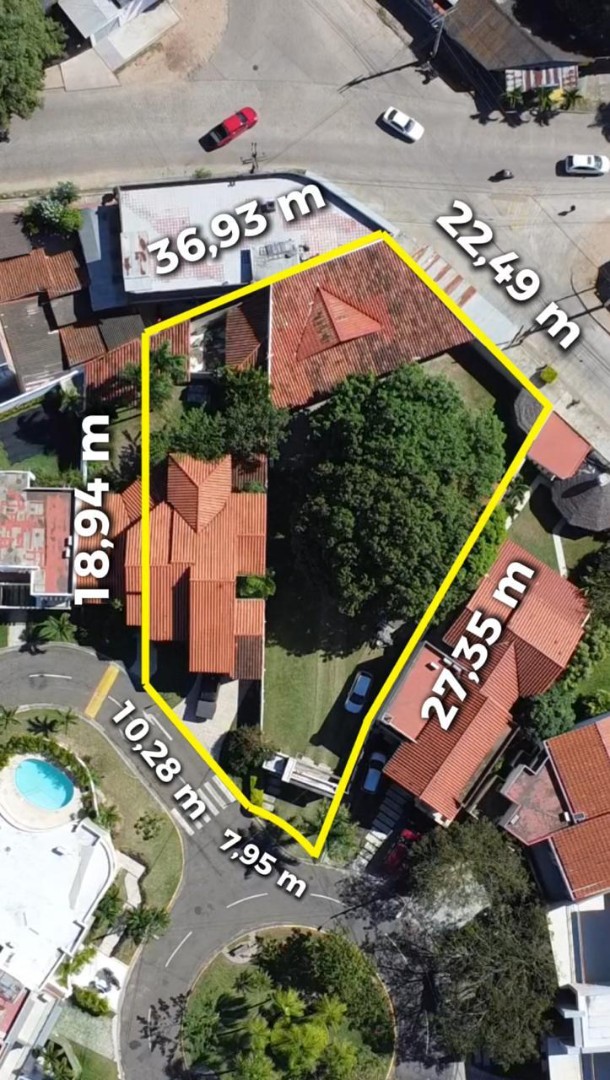 Terreno en VentaCondominio Barrio Norte, Sobre Av. Banzer, 4to anillo    Foto 3