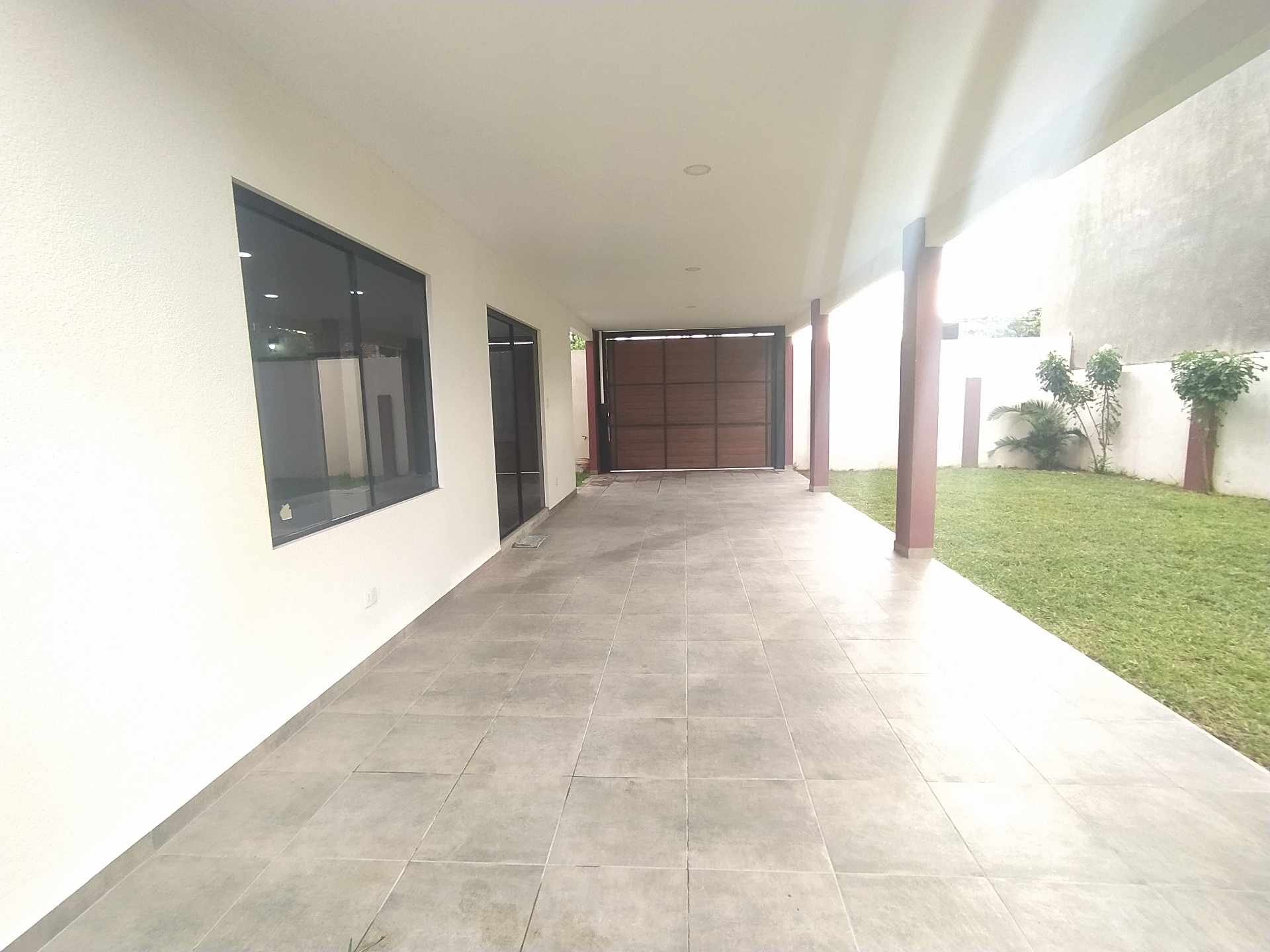 Casa en VentaAV. LA COLORADA ENTRE 5TO Y 6TO ANILLO Foto 7