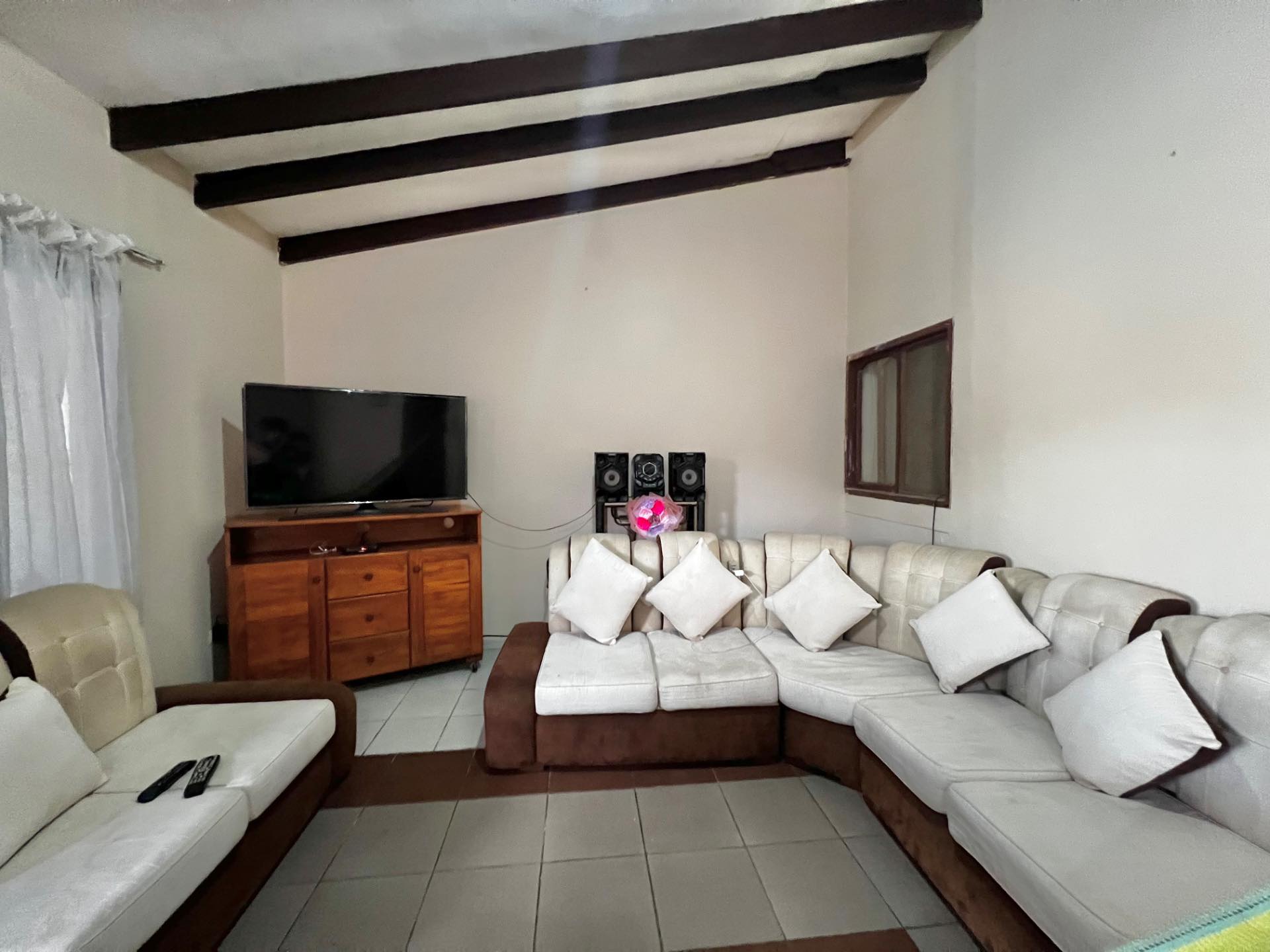 Casa A 2 cuadras de la av. montecristo Foto 5