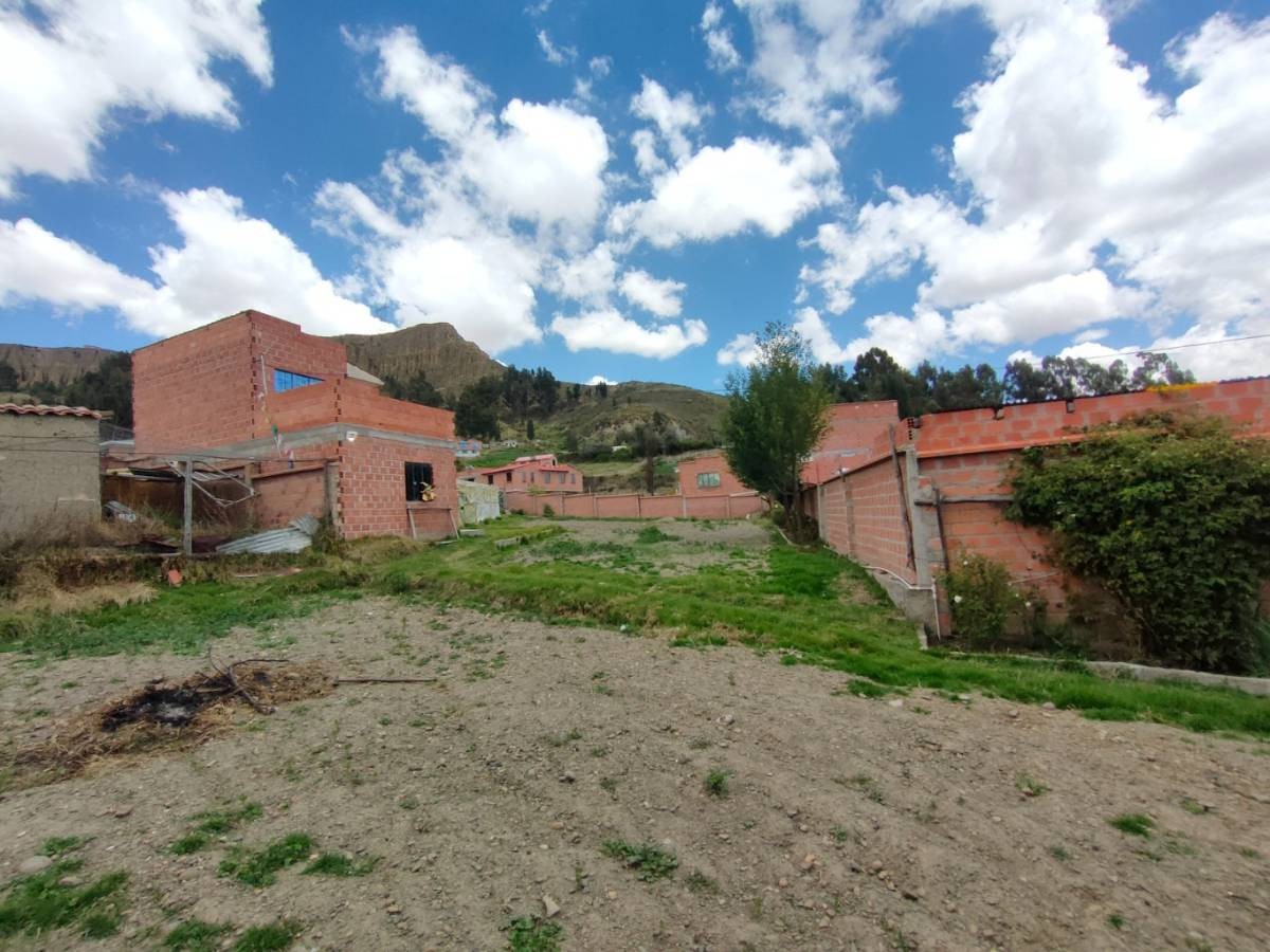 Terreno en Achocalla en La Paz    Foto 4
