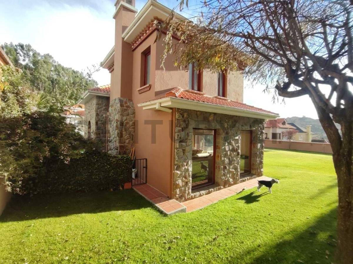 Casa en AlquilerCASA EN ALQUILER EN JARDINES DEL SUR Foto 13