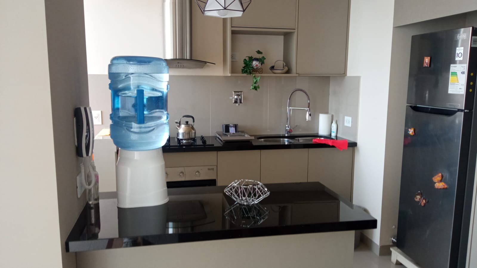 Departamento en Entre 1er y 2do anillo Sur en Santa Cruz de la Sierra 2 dormitorios 2 baños 1 parqueos Foto 21